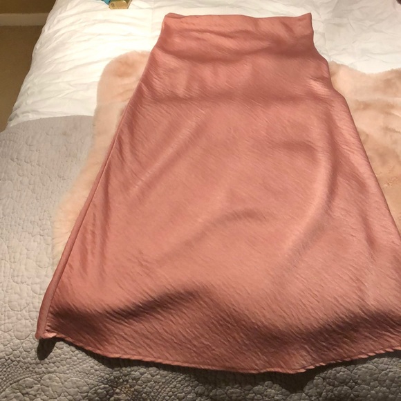 Pink Midi Skirt 💕 - Picture 2 of 4